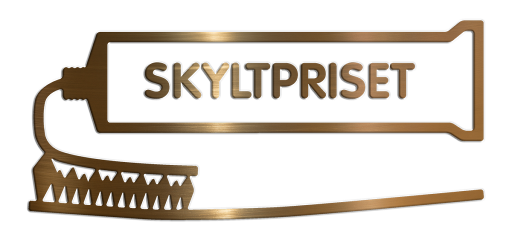 Svenska skyltpriset, logo i borstad mässing.